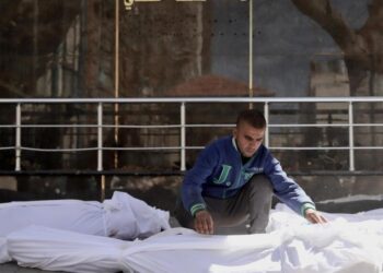 تسليم المساعدات يتحول إلى حالة مميتة في غزة والأمم المتحدة تحذر من أن المجاعة "شبه حتمية"