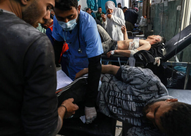ويتحدث الأطباء الذين زاروا غزة عن "الفظائع المروعة" الناجمة عن الهجوم الإسرائيلي