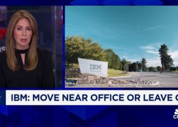 إنذار IBM داخل المكتب: تحرك بالقرب من المكتب أو اترك الشركة