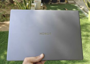 Honor_MagicBook_X14_Pro_PS8